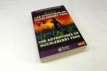 LAS AVENTURAS DE HUCKLEBERRY FINN(CLASICO BILINGUES) (Pluton)